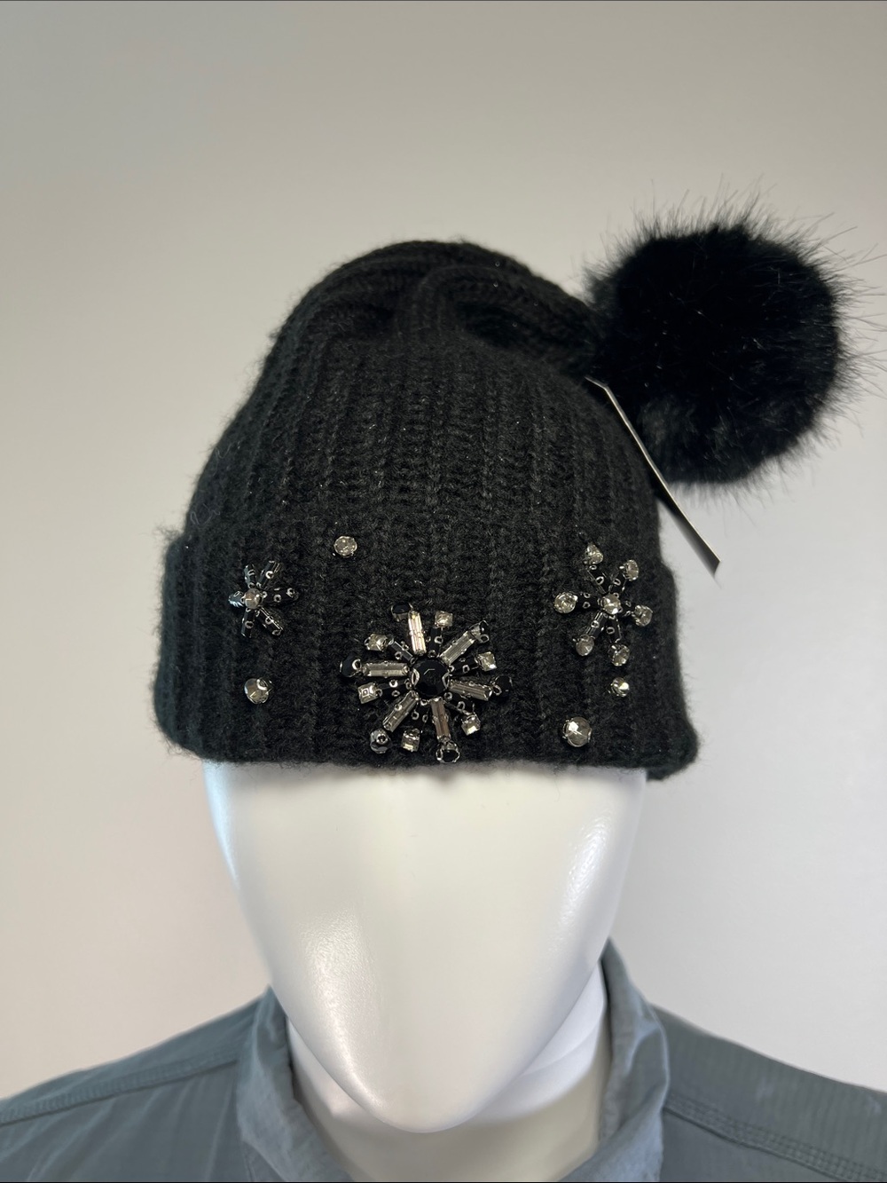 Victoria's Secret Winter Angel Collection Black Snowflake Sparkle Pom-pom Hat